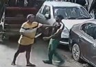 दिल्ली में MCD सफाईकर्मी की सरेआम चाकू घोंपकर हत्या:ड्राइवर को साथी पर पत्नी के साथ बातचीत करने का था शक, घटना सीसीटीवी में कैद
