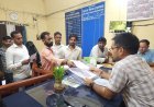 पूर्व विधायक राजेश शुक्ला के प्रेस वार्ता का दिखने लगा असर डबल वोट रखने वाले मतदाताओं ने स्वयं स्वीकार की गलती, एक स्थान से नाम हटाने के लिए ERO कार्यालय में दिए प्रार्थना पत्र