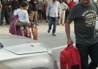 मौत के बाद भी नहीं बदला हाईवे क्रॉसिंग का तरीका:आगरा में पुलिस रोकती रही, लोग रेलिंग कूदकर जाते रहे; फुट ओवरब्रिज भी नहीं मिला