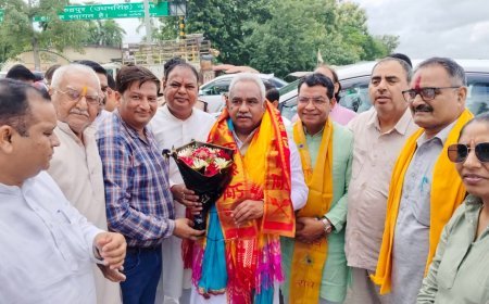 रुद्रपुर में भाजपा कार्यकर्ताओं से मिले कैबिनेट मंत्री मदन कौशिक, संगठन को मजबूत बनाने पर दिया जोर