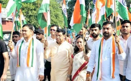 *हर घर तिरंगा अभियान के तहत रुद्रपुर में निकली भव्य तिरंगा यात्रा मे शामिल हुऐ विधायक शिव अरोरा*
