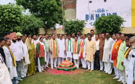 भाजपा जिला कार्यालय रुद्रपुर में हर्षोल्लास से मनाया गया स्वतंत्रता दिवस