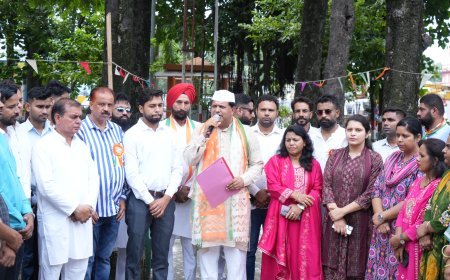 महापौर ने स्वतंत्रता दिवस पर स्वच्छ और सुरक्षित रुद्रपुर का संकल्प दोहराया