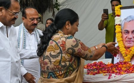 पूर्व पीएम वाजपेयी की पुण्यतिथि पर दिल्ली को सौगात:25 नई अटल कैंटीन का उद्घाटन, आंकड़ा 100 पहुंचा, ₹5 में मिलेगा पौष्टिक भोजन