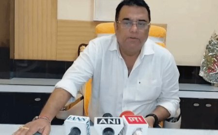 बंकिमचंद्र के वंशज का आरोप-सोनिया ने वंदेमातरम् का अपमान किया:बिना शर्त माफी मांगें; कांग्रेस मुख्यालय में राष्ट्रीय गीत रोकने का इशारा किया था