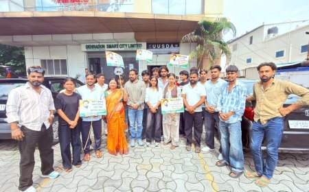 स्मार्ट सिटी के नाम पर जनता बेहाल, जलभराव और बदहाल सड़कों को लेकर कांग्रेस का हल्ला बोल