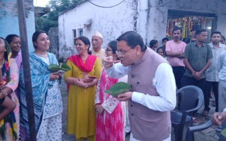 मुख्यमंत्री धामी ने लोकल फॉर वोकल को दिया