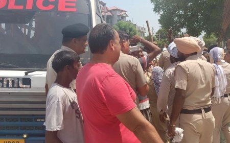 रतिया में कूड़ा उठाने पर हंगामा, सफाई कर्मचारी हिरासत में:25वें दिन भी हड़ताल जारी, प्रशासन ने डंपिंग प्वाइंट से कूड़ा उठाया