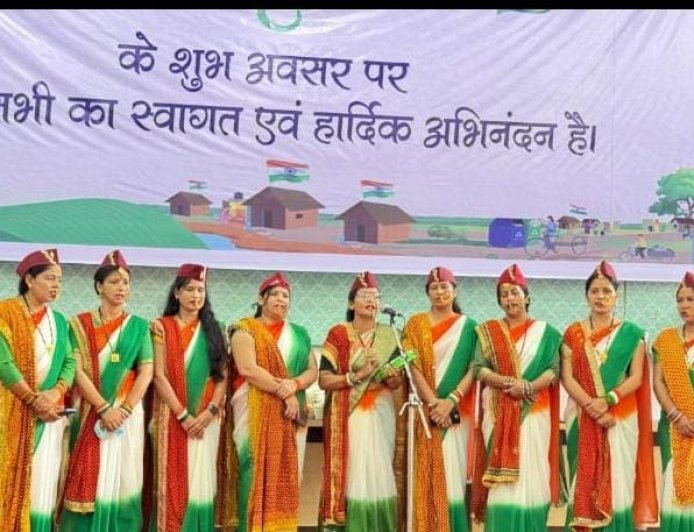 कौशल्या एनक्लेव फेस-1 में योग एवं महिला समूह सम्मान समारोह