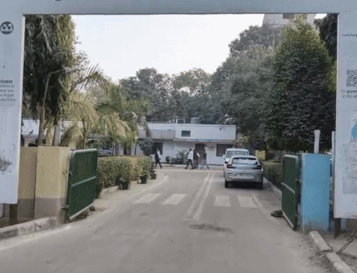 फरीदाबाद के 2 सेक्टरों लगेंगी सोलर कैट आई:रात के समय सड़क पर नहीं मिलेगा अंधेरा; 6 महीने में पूरा होगा काम