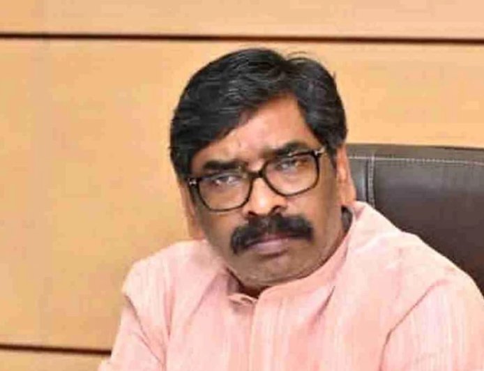 झारखंड में धूमधाम से मनाया गया 80वां स्वतंत्रता दिवस, हेमंत सोरेन ने रांची में किया ध्वजारोहण