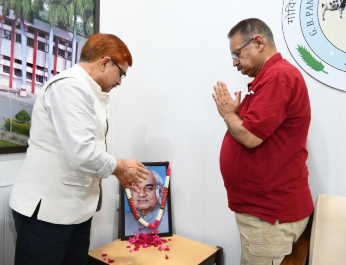 कैबिनेट मंत्री गणेश जोशी ने पूर्व प्रधानमंत्री स्व.अटल बिहारी वाजपेयी की पुण्यतिथि पर अर्पित की श्रद्धांजलि