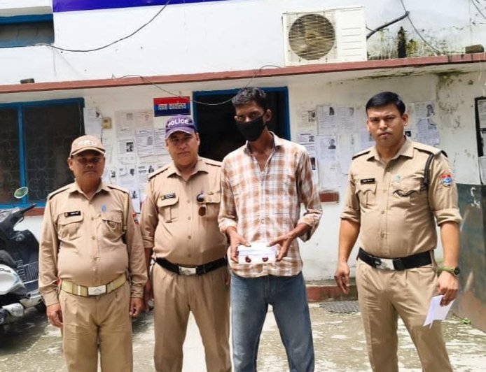 एसएसपी अजय गणपति का नशा तस्करों के विरुद्ध कड़ा रुख — 12.19 ग्राम स्मैक के साथ शातिर नशा तस्कर गिरफ्तार*