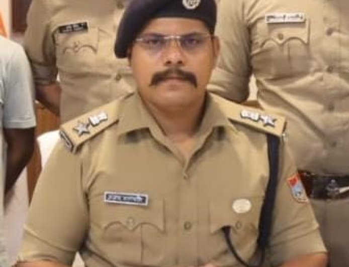 जुलूस-ए-मोहम्मदी के दृष्टिगत जनपद में यातायात व्यवस्था में बदलाव, भारी मालवाहक वाहनों के प्रवेश पर रहेगा प्रतिबंध*