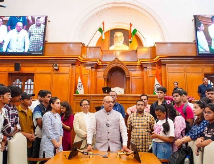 युवाओं की लोकतांत्रिक भागीदारी से मजबूत होगा लोकतंत्र: विजेंद्र गुप्ता:डीयू के छात्रों ने दिल्ली विधानसभा का दौरा कर समझी सदन की कार्यप्रणाली