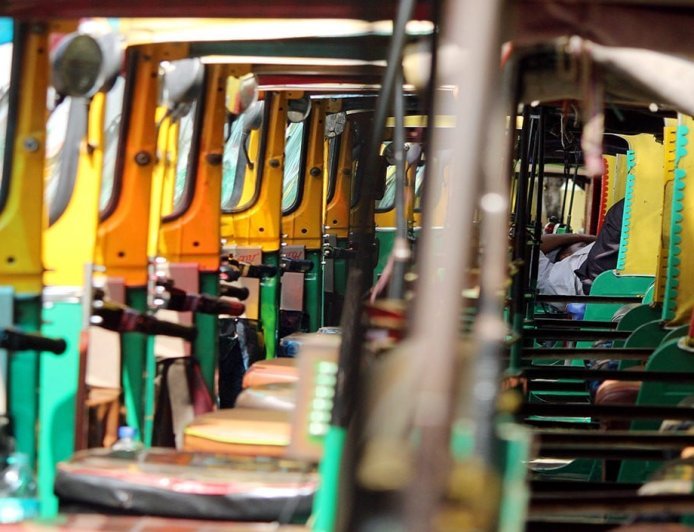 Maharashtra में Auto Rickshaw, Taxi Drivers के लिए Marathi Mandatory क्यों की गयी? मराठी सीखने के लिए दबाव क्यों डालना?