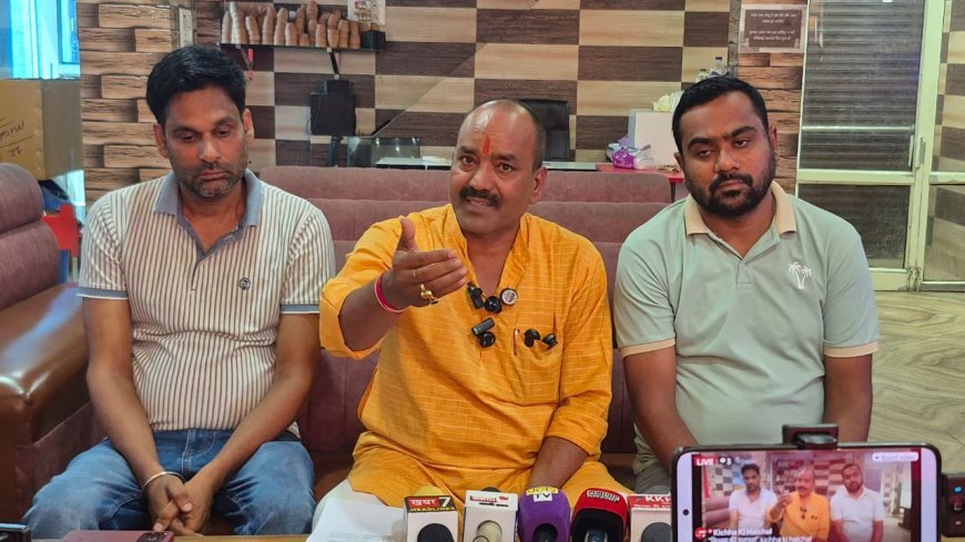 दो जगह मतदाता सूची में दर्ज नामों पर निर्वाचन आयोग करे सख्त कार्रवाई: राजेश तिवारी