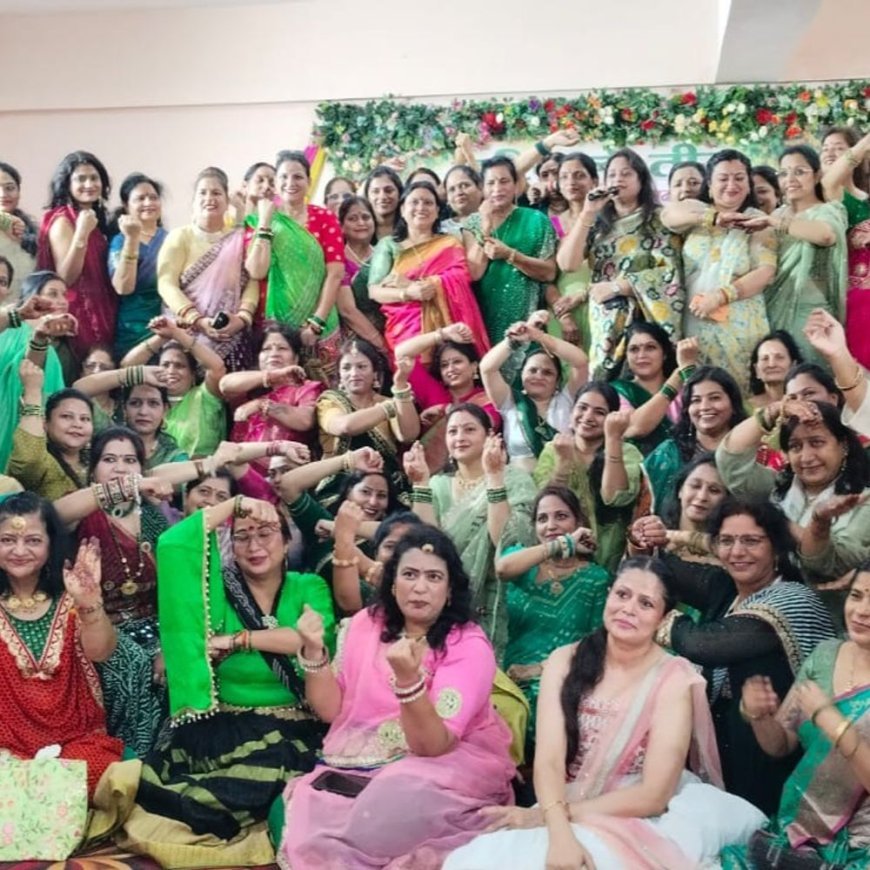 आगरा में महिलाओं मल्हार गीत संग मनाई तीज:हरे परिधानों में मनाया हरियाली उत्सव, जगह-जगह हुए कार्यक्रम