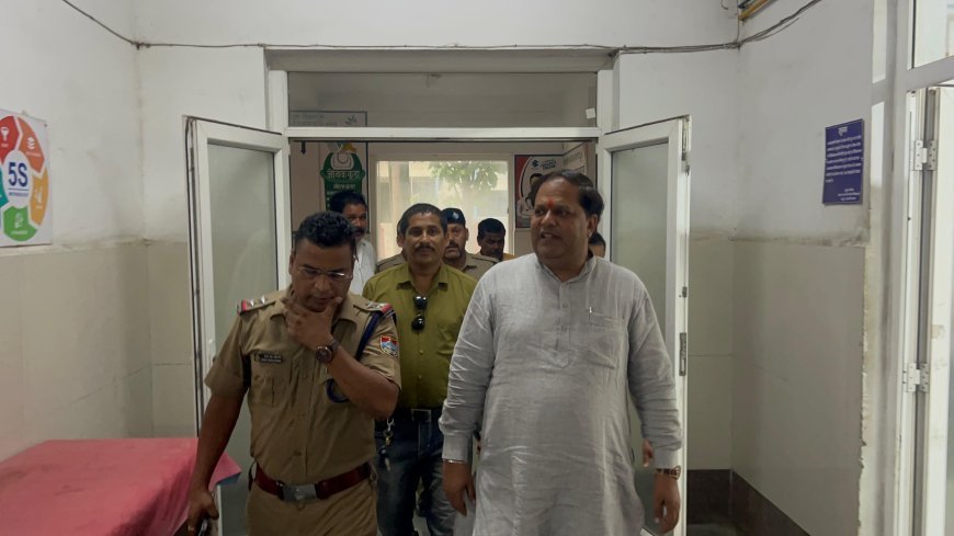 महापौर ने जिला अस्पताल पहुंचकर घायल महिला कांस्टेबल का हाल जाना