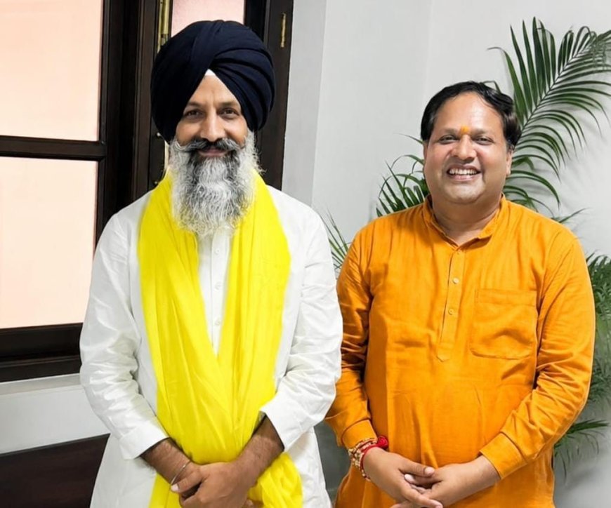 महापौर विकास शर्मा ने हजूर साहब डा. जसदीप सिंह गिल से लिया आशीर्वाद