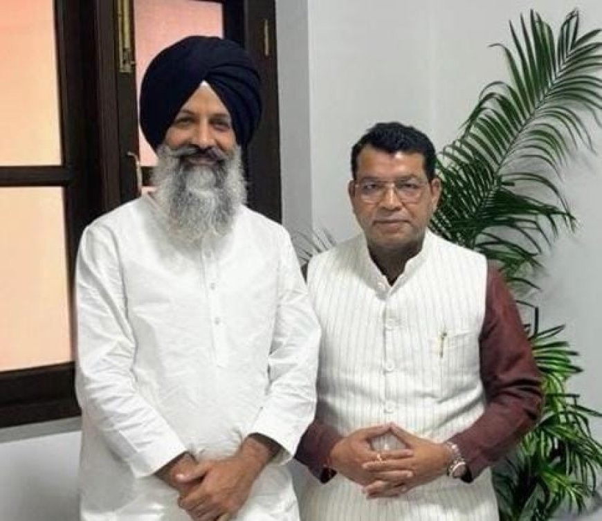 रुद्रपुर आगमन पर राधा स्वामी डेरा ब्यास प्रमुख हजूर जसदीप सिंह जी गिल से मिले विधायक शिव अरोरा, आध्यात्मिक मार्गदर्शन एवं आशीर्वाद प्राप्त किया*