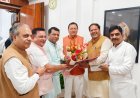 रुद्रपुर के विकास को लेकर सीएम से मिले महापौर विकास शर्मा