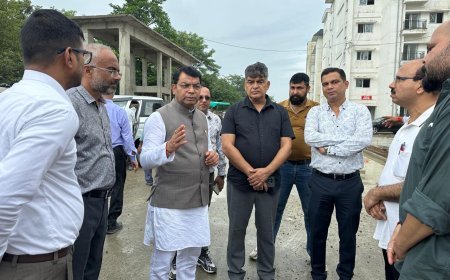 रुद्रपुर मेडिकल कॉलेज में लापरवाही पर भड़के विधायक शिव अरोरा, ठेकेदार को लगाई फटकार*
