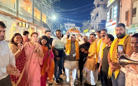 श्रीमद्कृष्ण कथा में शामिल हुए विधायक शिव अरोरा, भगवान श्रीकृष्ण की पालकी को उठाकर लिया आशीर्वाद*