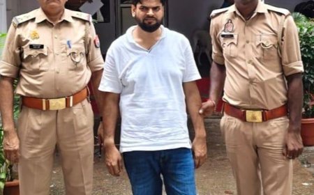 LDA की संपत्ति हड़पने का आरोपी गिरफ्तार:मकान के फर्जी दस्तावेज बनाकर 35 लाख रुपए में बेचकर 4 साल से फरार था