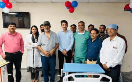 जयपुर में चल रही वेब सीरीज ‘आश्रम 4’ की शूटिंग:प्रकाश झा ने समझाए सीन, त्रिधा चौधरी और अदिति पर फिल्माए गए अहम सीन