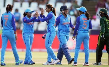 Women Asia Cup 2026: भारत ने Pakistan को 7 विकेट से रौंदा, Charani-Rawat ने ढाया कहर