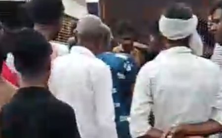 बागपत में बाइक चोरी करने पहुंचा चोर:ग्रामीणों ने रंगे हाथ पकड़ा, जमकर पिटाई कर पुलिस को सौंपा; पुलिस जांच जारी