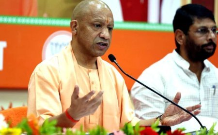 मोदी के साथ न सत्ता की वंश परंपरा थी न ही विरासत, संघर्ष से बनाई पहचान : CM योगी