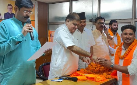 चंपावत से नगर पंचायत अध्यक्ष समेत 31 जनप्रतिनिधियों ने भाजपा का दामन थामा!*