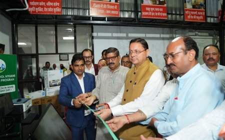 मुख्यमंत्री ने चम्पावत जिले के छह विद्यालयों में डिजिटल लर्निंग सेट का किया शुभारंभ।*