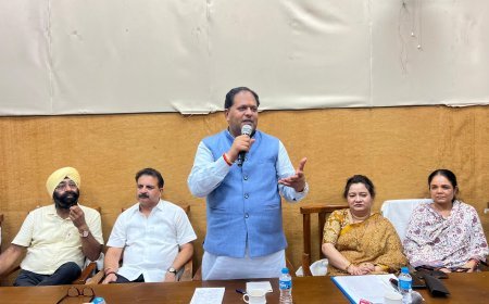 व्यापारियों का उत्पीड़न बर्दाश्त नहीं किया जाएगाः विकास शर्मा