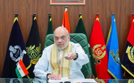 UPITS 2026 | 'अब कट्टा नहीं, ब्रह्मोस मिसाइल बनाता है यूपी'! Amit Shah का सपा-बसपा पर तीखा हमला, कहा- 'पाकिस्‍तान की नींद उड़ी'