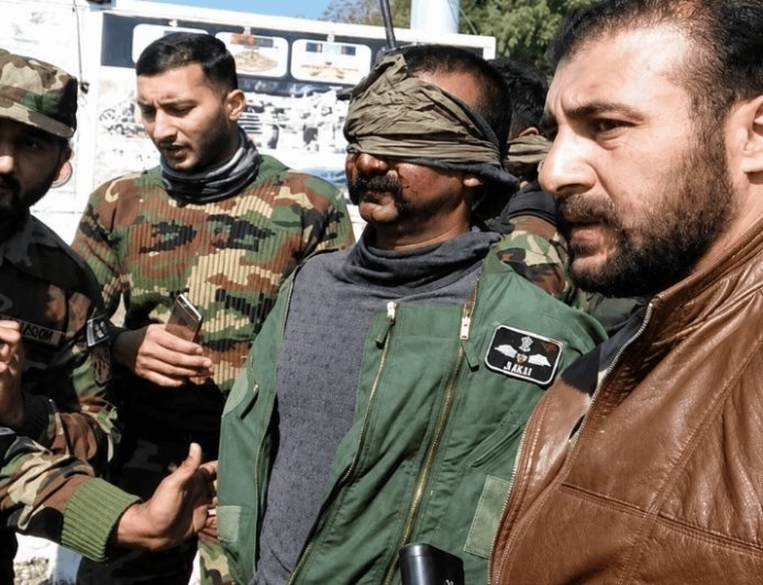 पाकिस्तानी जेट गिराने वाले अभिनंदन ने एयरफोर्स छोड़ी:बालाकोट स्ट्राइक के दौरान 60 घंटे पाकिस्तान की कैद में रहे; अब उड़ाएंगे यात्री विमान