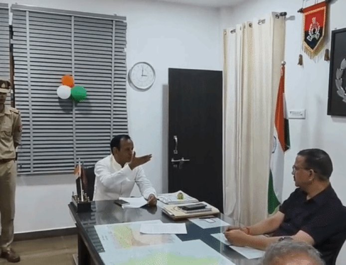 'गल्ला मंडी में हनुमंत विहार थाना फिर भी होती चोरी':DCP साउथ से बोले व्यापारी- गश्त बढ़ायी जाए, आधा दर्जन दुकानों में हुई थी चोरी