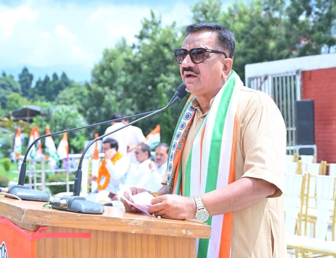 हल्द्वानी के ‘शुद्धिकरण’ के खिलाफ कांग्रेस का हल्ला बोल, मुख्यमंत्री आवास कूच में उमड़ा जनसैलाब