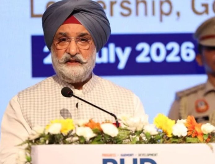 बच्चों को भिक्षावृत्ति से निकालकर शिक्षा से जोड़ना प्राथमिकता:सीएम रेखा गुप्ता ने डीसीपीसीआर की बैठक में बाल सुरक्षा की समीक्षा की