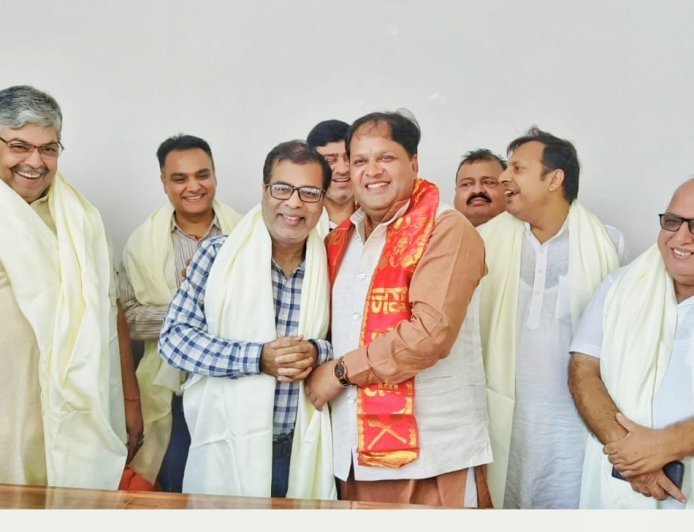 नीलकंठ धाम के विकास और धार्मिक आयोजनों के लिए अमित अरोड़ा 'बॉबी' बने समन्वयक