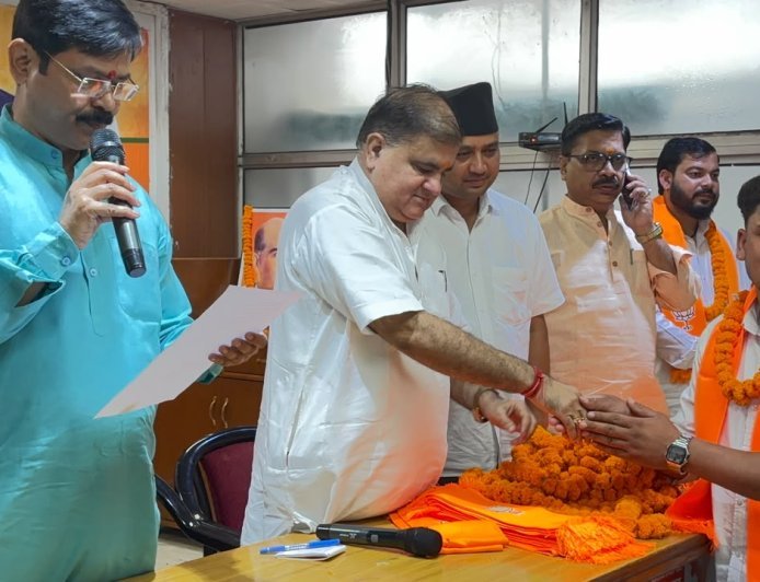 चंपावत से नगर पंचायत अध्यक्ष समेत 31 जनप्रतिनिधियों ने भाजपा का दामन थामा!*