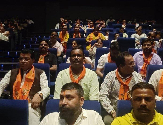 मुख्यमंत्री धामी के जन्मदिन पर विधायक शिव अरोड़ा ने कार्यकर्ताओं संग देखी ‘हनुमान अंश’*