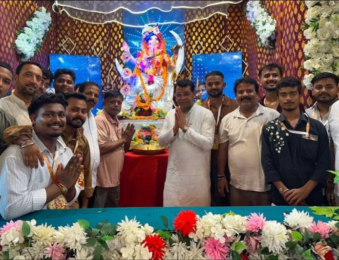 *गणपति बप्पा मोरया के जयघोष से गूंजा रुद्रपुर, विधायक शिव अरोरा ने गाँधी कॉलोनी, आदर्श इंद्रा बंगाली कॉलोनी,खानपुर पूर्व मे आयोजित गणेश महोत्सवों में हुऐ शामिल*