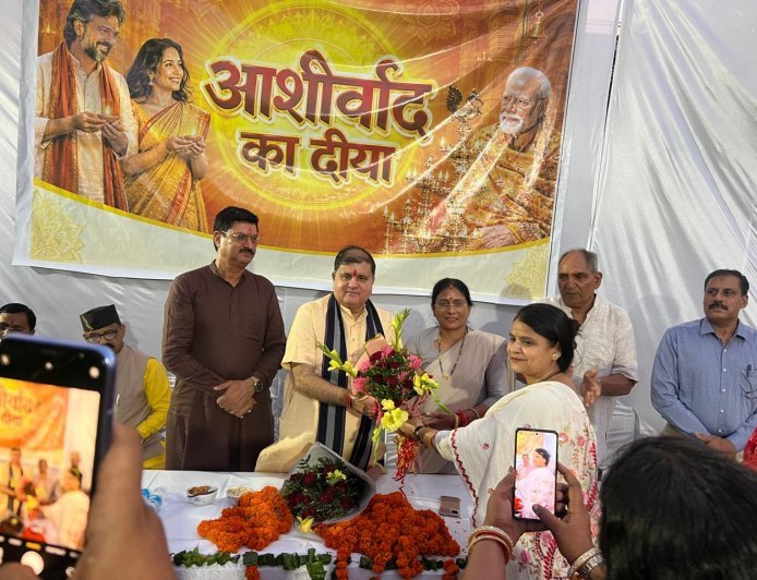 *मोदी काल के विकास पुंजो समेत बूथों को 'आशीर्वाद के दियों' से भाजपा ने किया रोशन!*