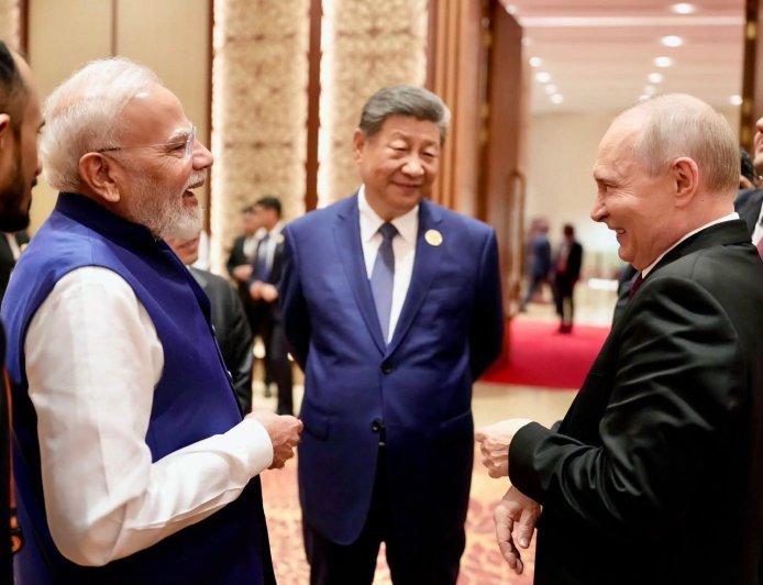 पीएम मोदी के सेवा के 25 वर्षों की कहानी, रंगमंच से उभारेगी भाजपा!*