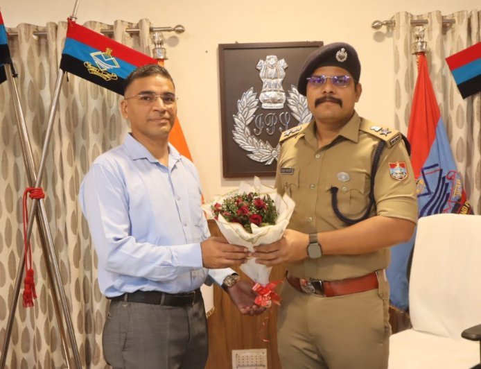 एसएसपी अजय गणपति ने एसपी सिटी रुद्रपुर के स्थानांतरण पर दी भावपूर्ण विदाई