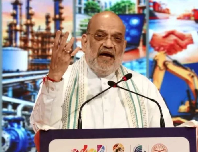 योगी ने यूपी को बनाया निवेश का केंद्र : अमित शाह