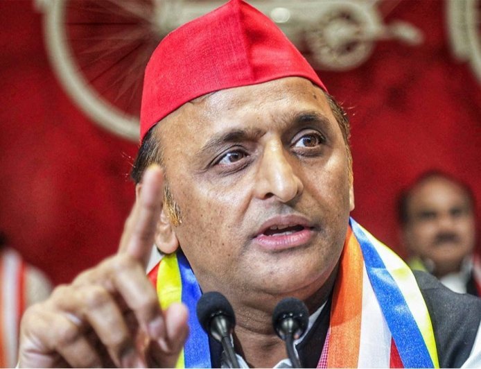 2027 का उत्तर प्रदेश दंगल: समाजवाद की नई राजनीतिक रंगोली या महज अवसरवाद का मुखौटा?